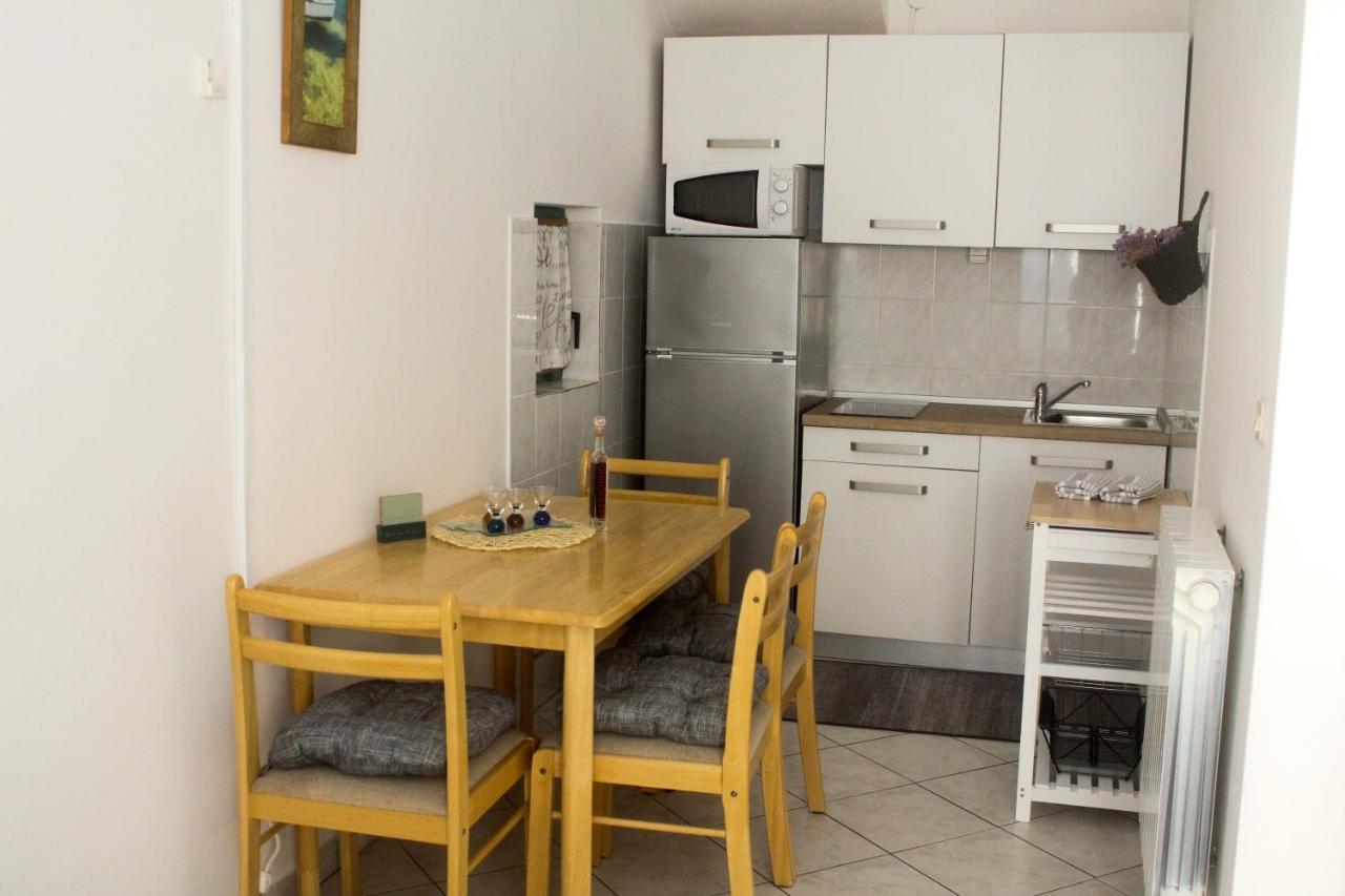 Apartments Marina Свети свети Филип и Яков Екстериор снимка