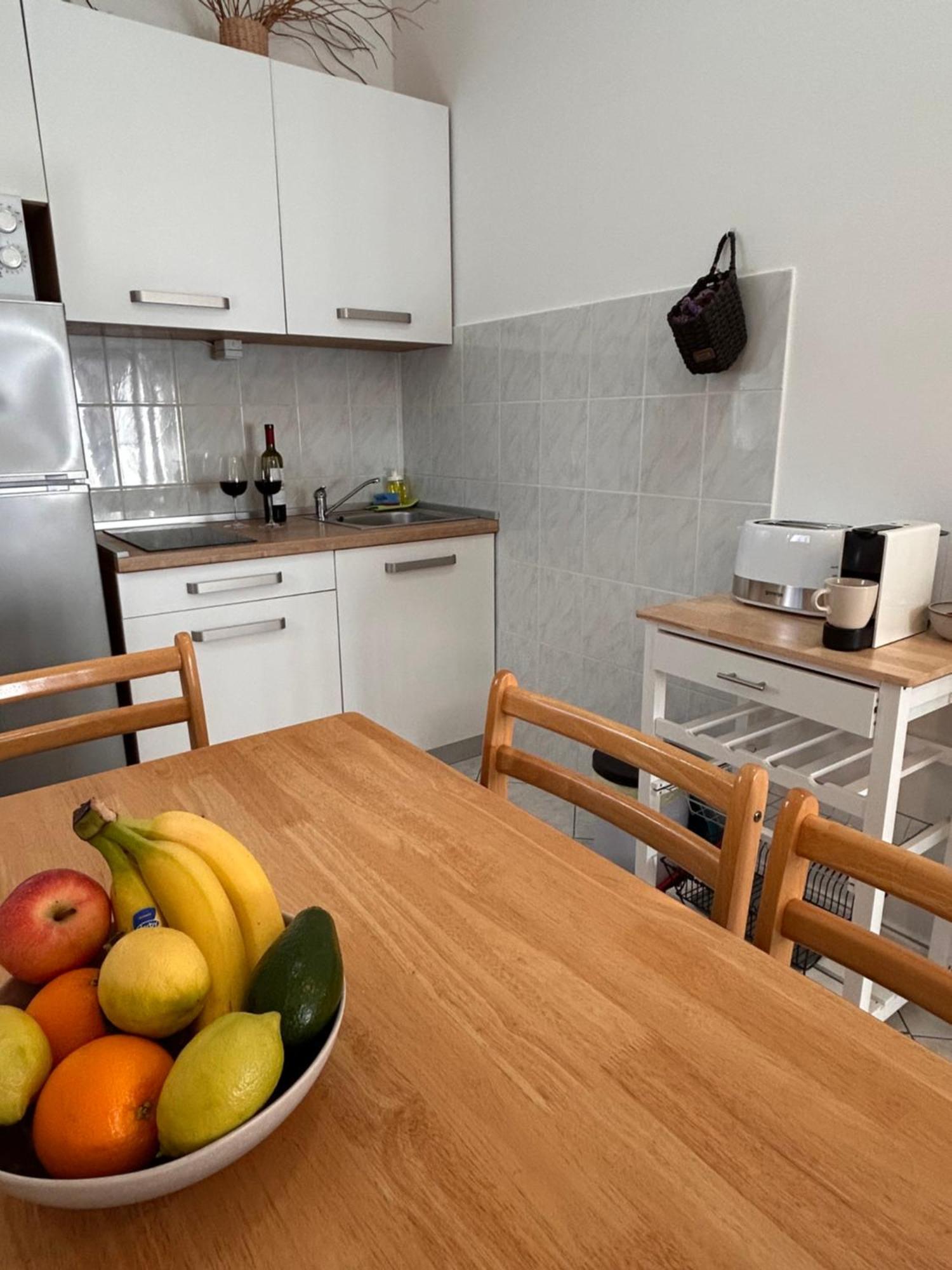 Apartments Marina Свети свети Филип и Яков Екстериор снимка