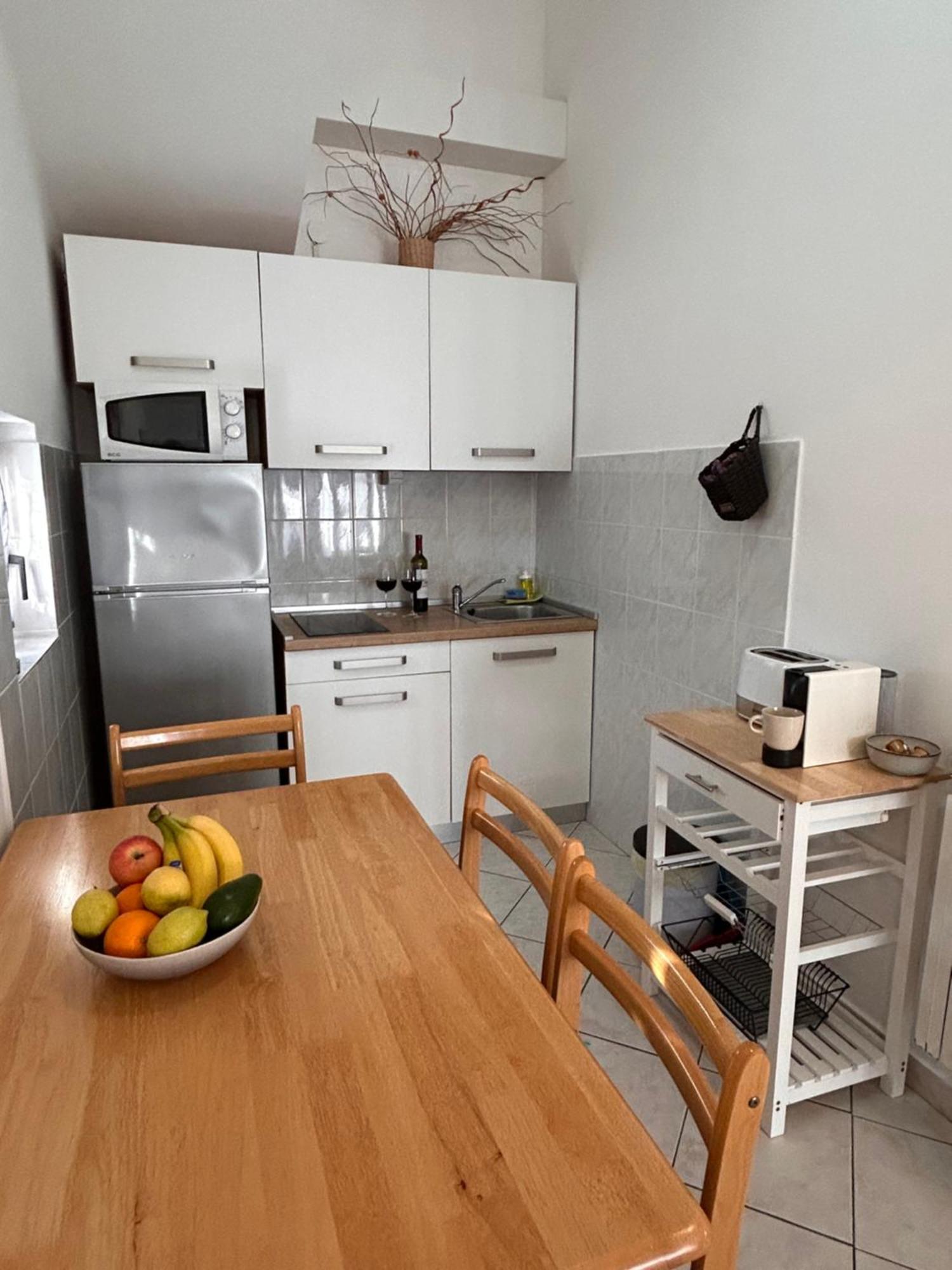 Apartments Marina Свети свети Филип и Яков Екстериор снимка
