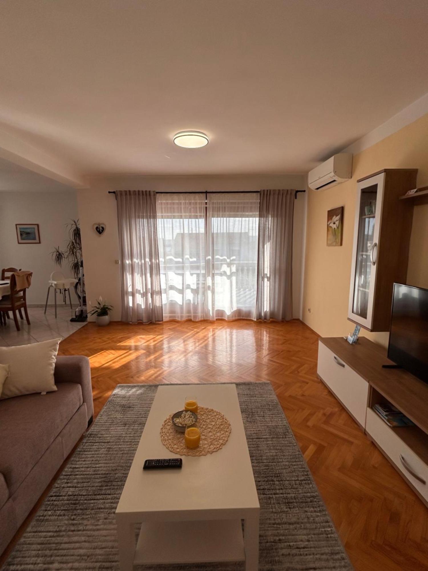 Apartments Marina Свети свети Филип и Яков Екстериор снимка