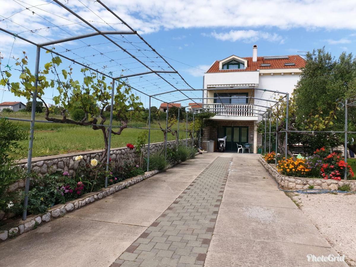 Apartments Marina Свети свети Филип и Яков Екстериор снимка
